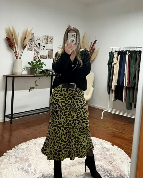 φούστα μακριά σατέν animal print σε λάιμ απόχρωση