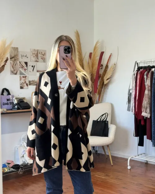 πλεκτή ζακέτα με γεωμετρικό σχέδιο Maya